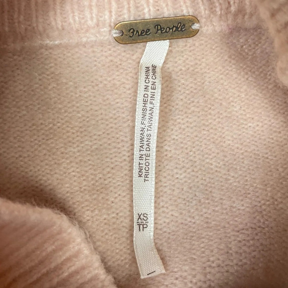 Free People Sweater Womens XS After Glow Wool Mock Neck Oversized Cozy Feminine - Picture 8 of 9